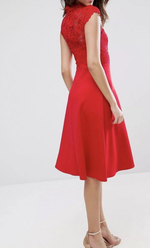 Červené midi šaty s čipkovaným topom s krátkym rukávom 185A