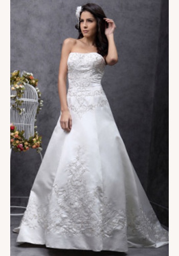 Biele dlhé svadobné korzetové saténové šaty s vyšívanou aplikáciou 112