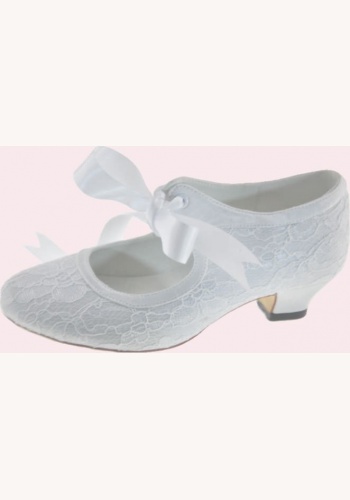 Biele čipkované topánky s mašľou na nízkom opätku 021FHCD