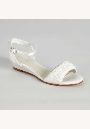 Biele saténové sandálky s kvietkami 0140