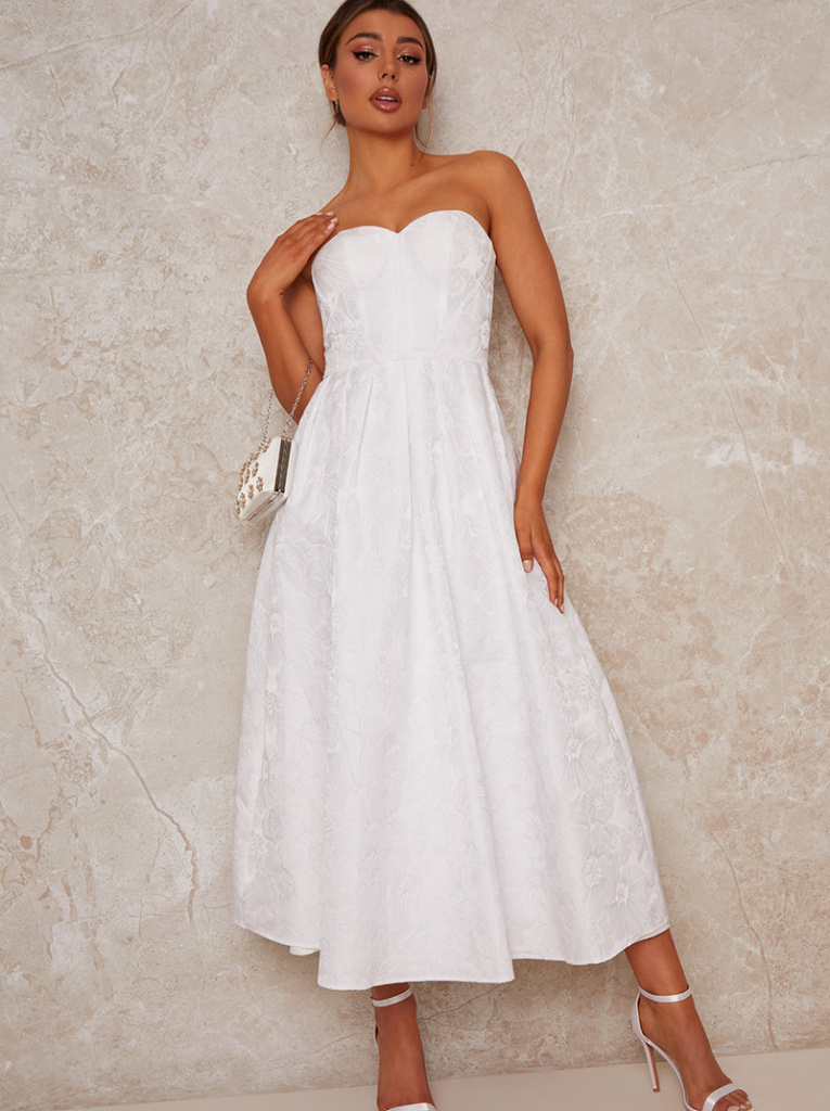 Biele svadobné kvetinové brokátové midi šaty bez ramienok 306C
