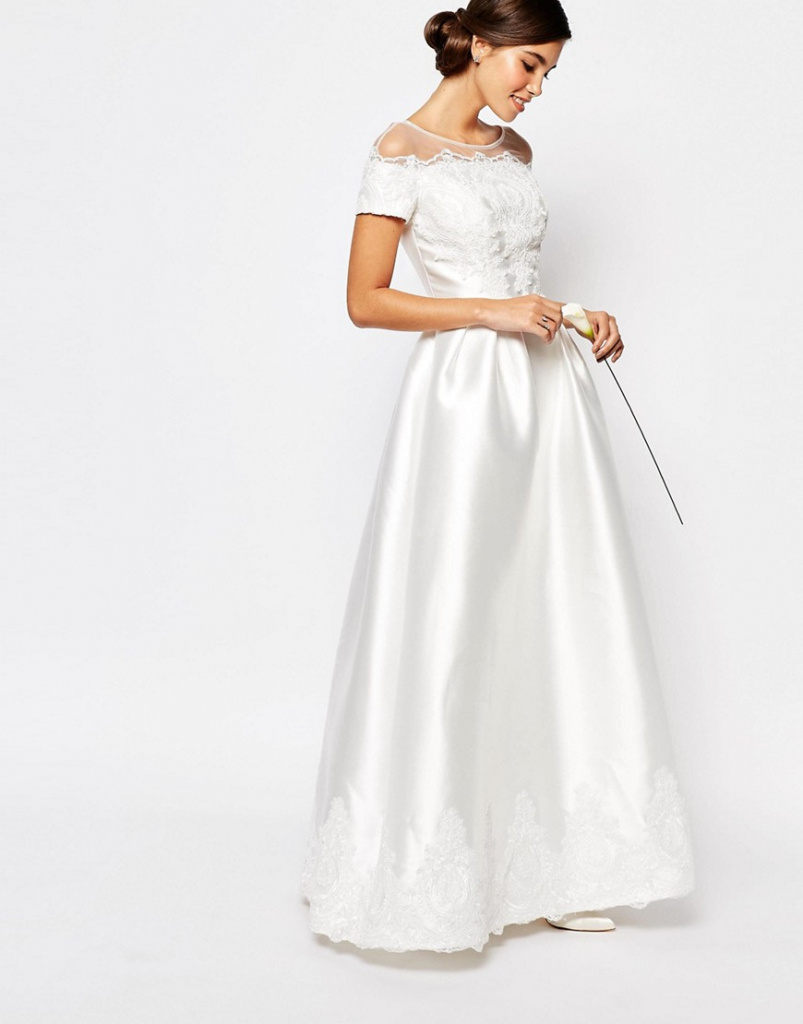 Smotanové dlhé svadobné šaty s výšivkou a čiapočkovým rukávom 162C