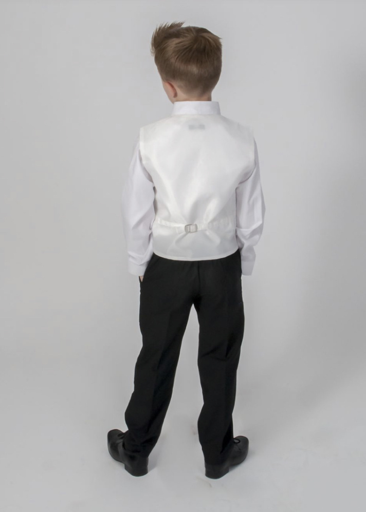 Chlapčenský 4-dielny oblek v čiernej farbe so slonovinovou vestou 027OWFK