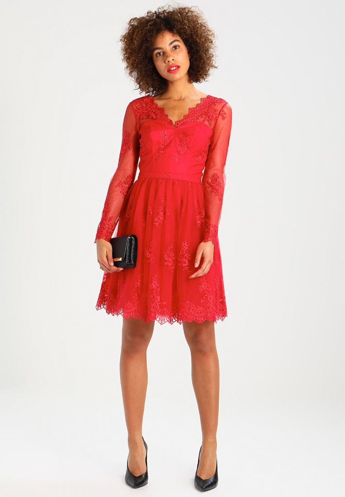 Červené mini čipkované šaty s dlhým rukávom 180