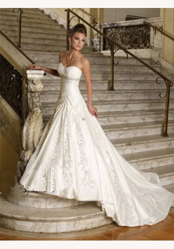 Biele dlhé svadobné korzetové šaty 076