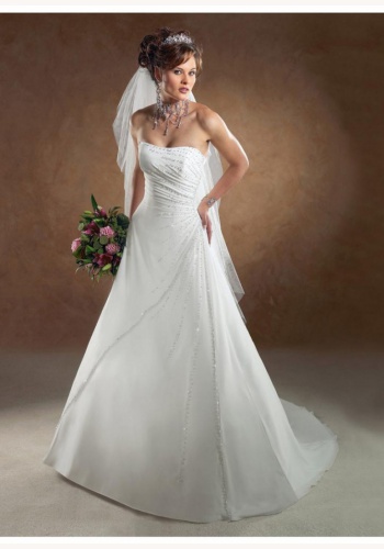 Smotanové dlhé svadobné korzetové šaty s korálkami 084MS