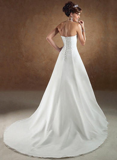 Smotanové dlhé svadobné korzetové šaty s korálkami 084MS