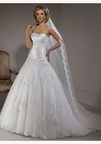 Biele dlhé svadobné korzetové šaty s čipkou a saténom 145