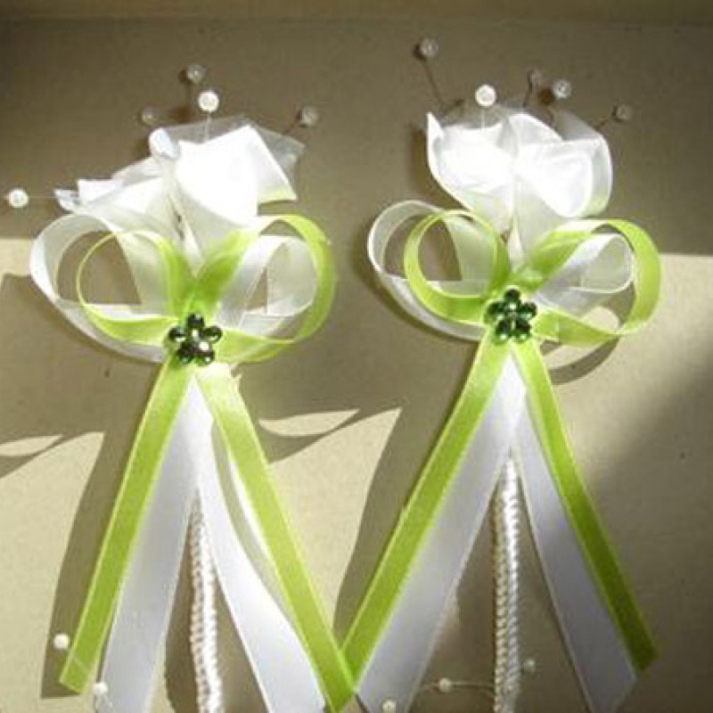 006 Bielo-zelené svadobné pierka s kvietkom a perličkami