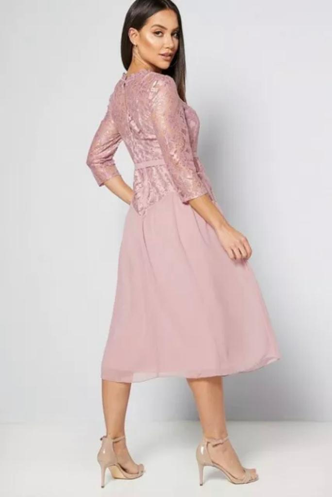 Ružové midi šaty s čipkou s 3/4 rukávom 202L