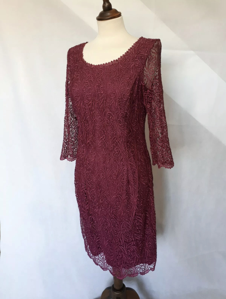 Tmavoružové/bordové čipkované spoločenské midi šaty s dlhým rukávom 476C