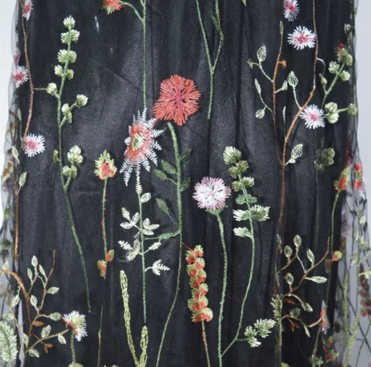 Čierne dlhé kvetinové vyšívané koktejlové šaty 268E