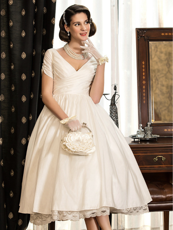 Biele/smotanové midi svadobné saténové šaty s krátkym rukávom 180LB