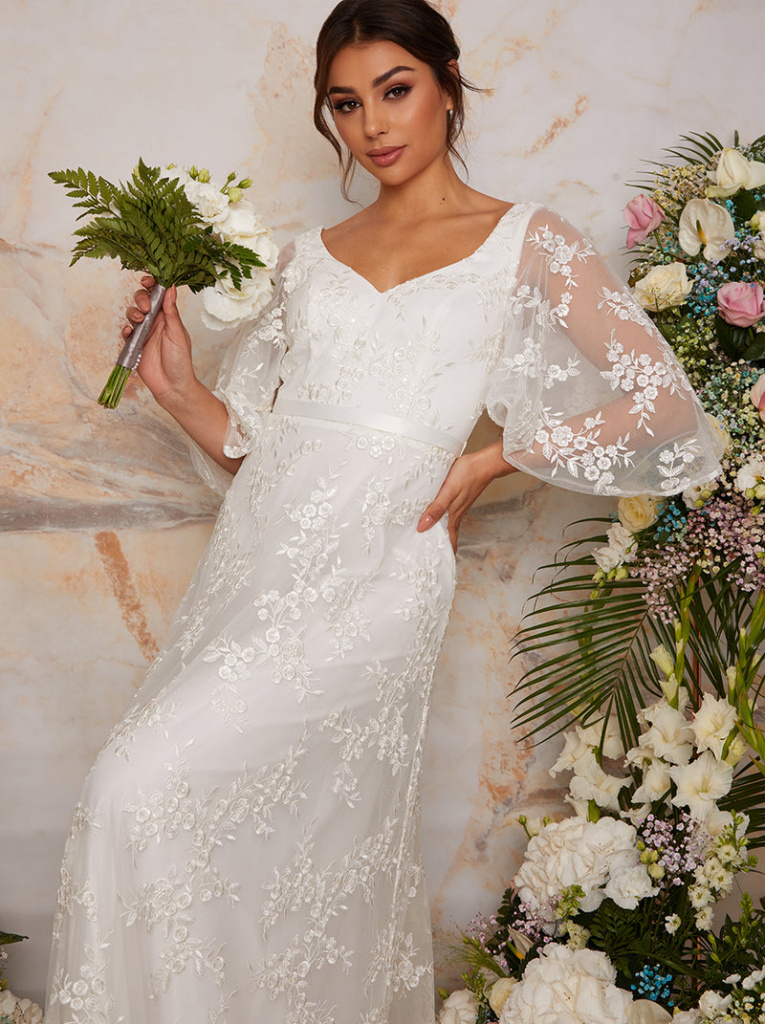Bielo-smotanové dlhé svadobné šaty s vlnitými rukávmi 431C