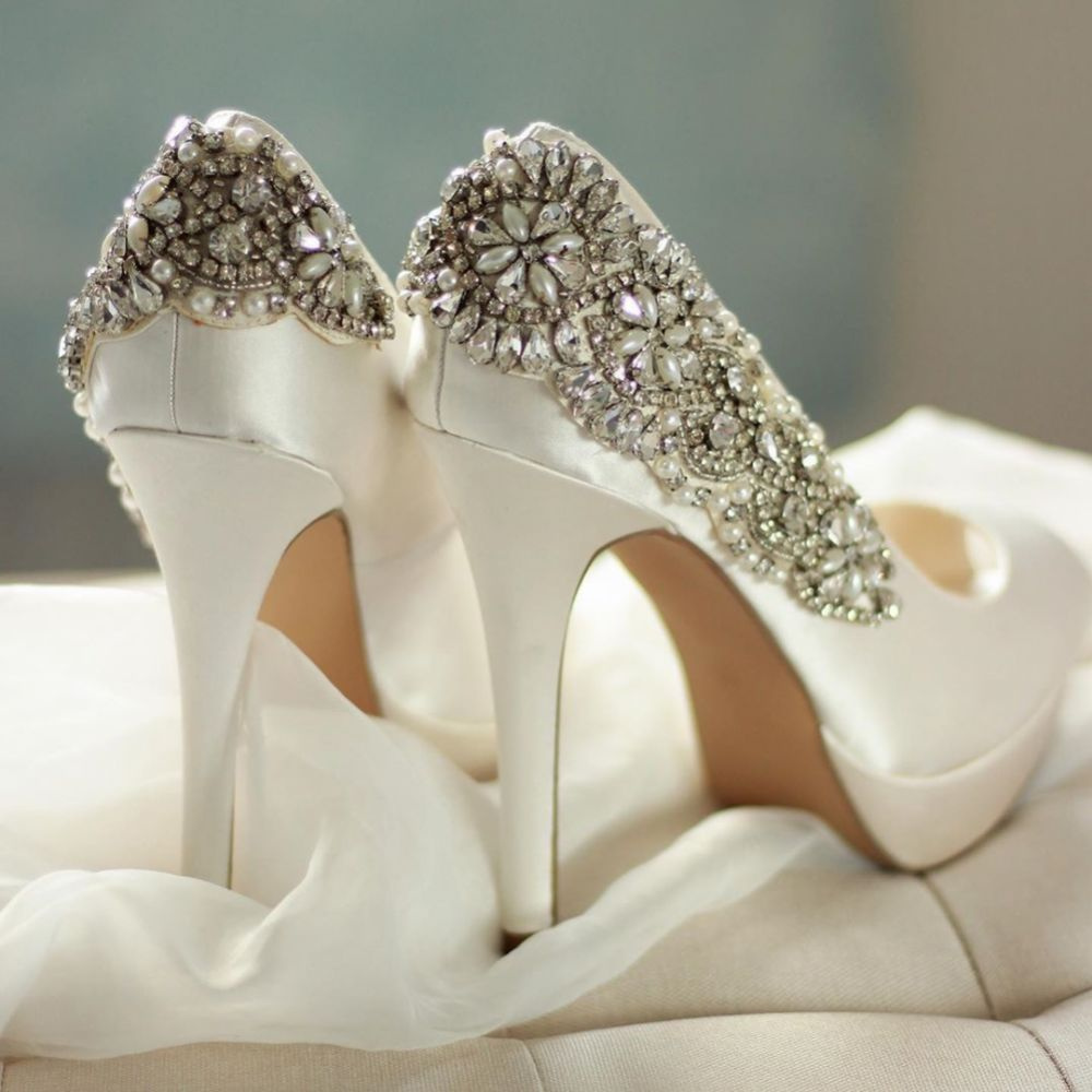 Paradox London zdobené svadobné topánky v saténovej slonovine na platforme 014PL