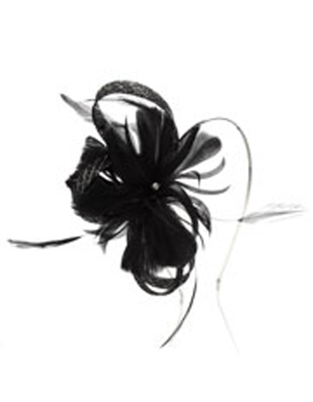Čierny kvet do vlasov s periami 006